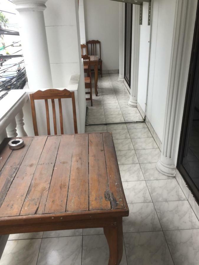 Escobar Guesthouse 좀티엔 비치 외부 사진
