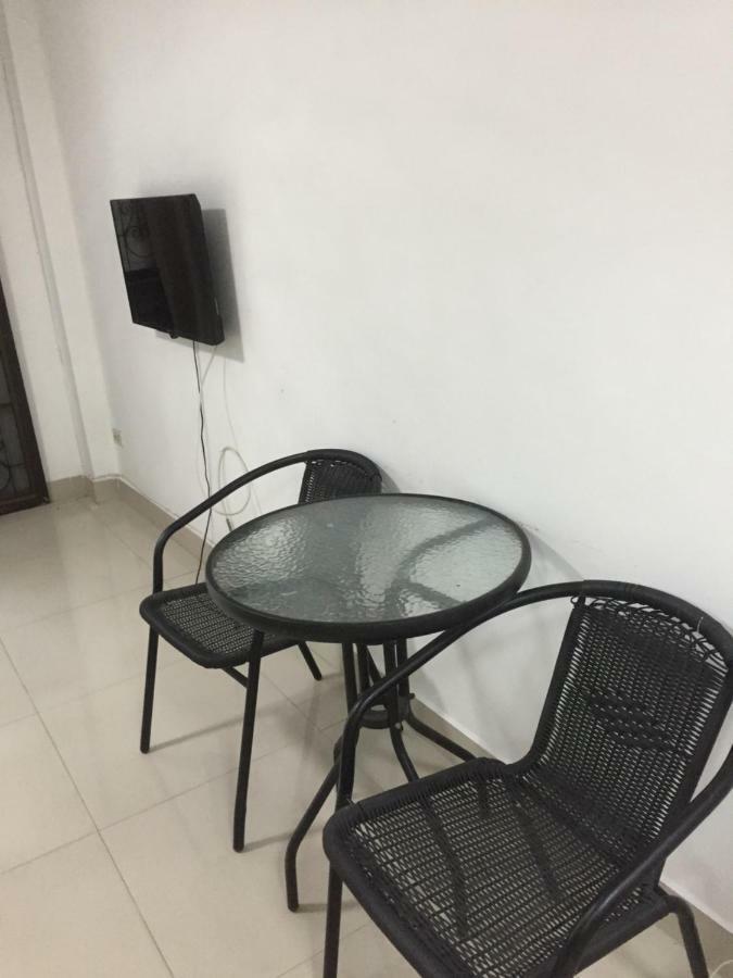 Escobar Guesthouse 좀티엔 비치 외부 사진