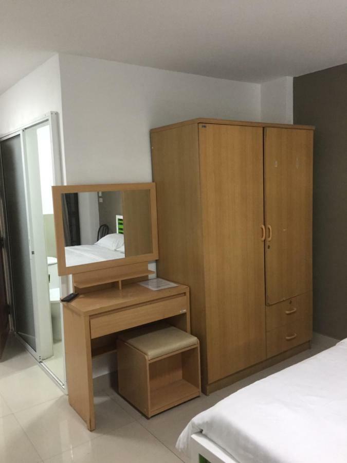 Escobar Guesthouse 좀티엔 비치 외부 사진