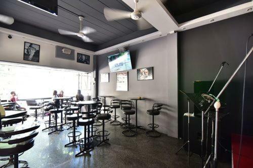 Escobar Guesthouse 좀티엔 비치 외부 사진